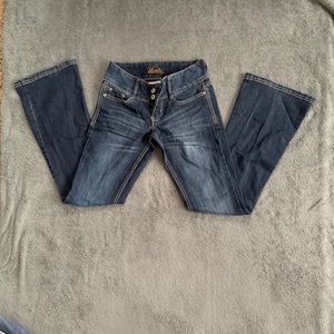 Vanity “Dakota” Jeans